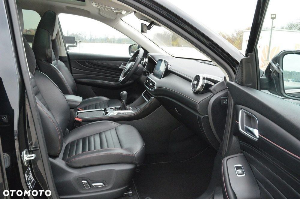 MG HS 1.5T-GDI Luxury - 34