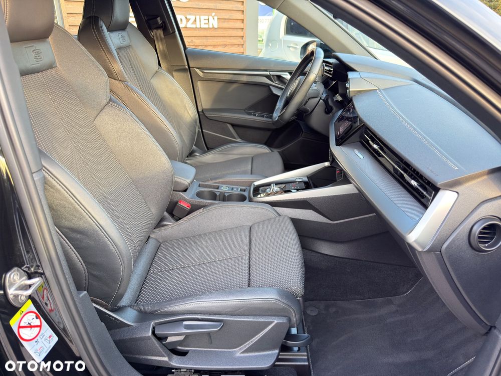 Audi A3 Sportback TFSI 110 kW ack S tronic S line - 17