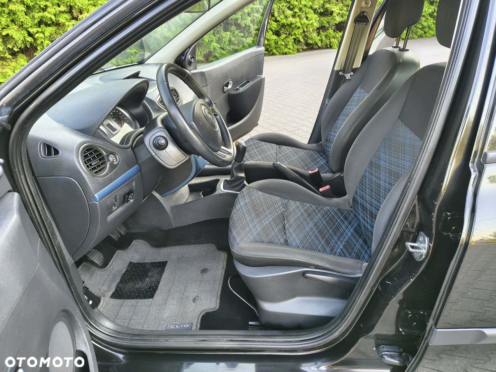 Renault Clio 1.2 16V Exception - 6