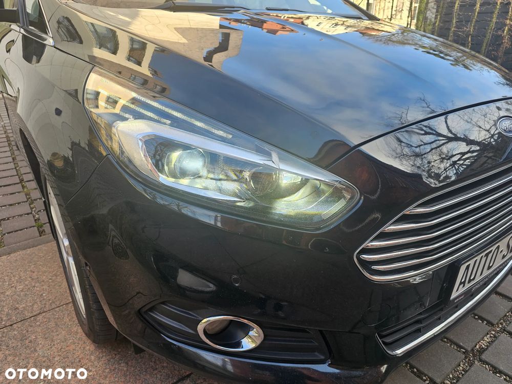 Ford S-Max 2.0 TDCi Titanium PowerShift - 9