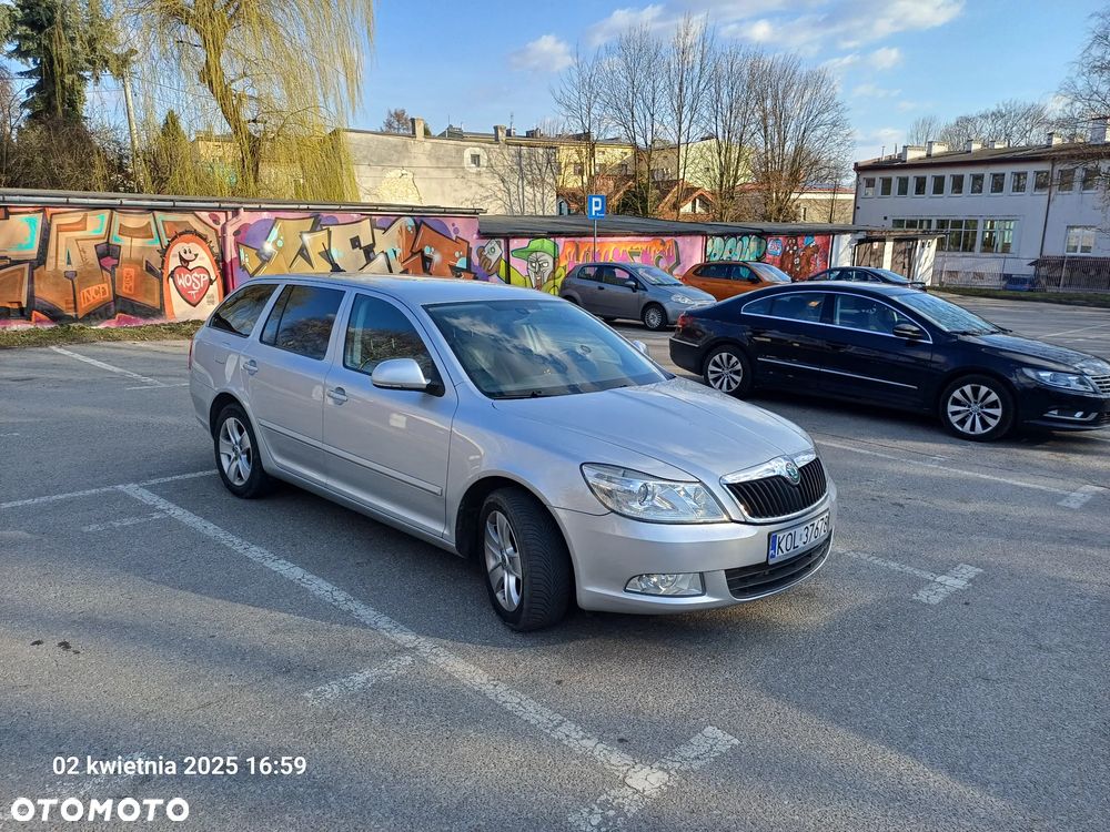Skoda Octavia 2.0 TDI DPF Elegance - 1