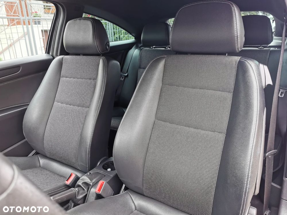 Opel Astra 1.6 Edition 111 Jahre - 9