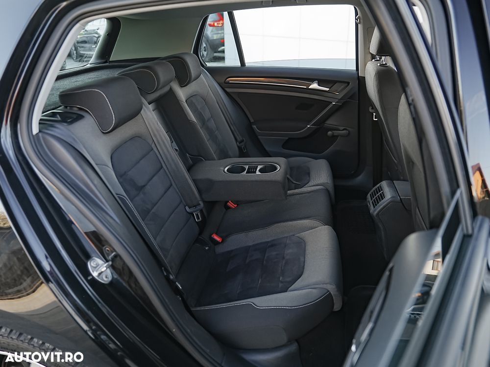 Volkswagen Golf 2.0 TDI BlueMotion Technology Edition - 17