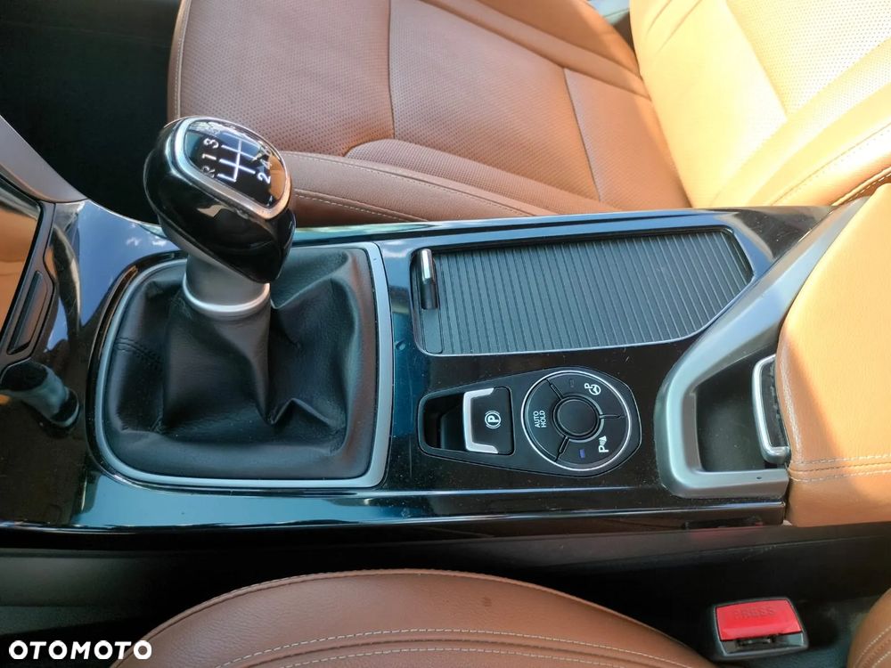 Hyundai i40 Kombi 1.7 CRDi Premium - 31