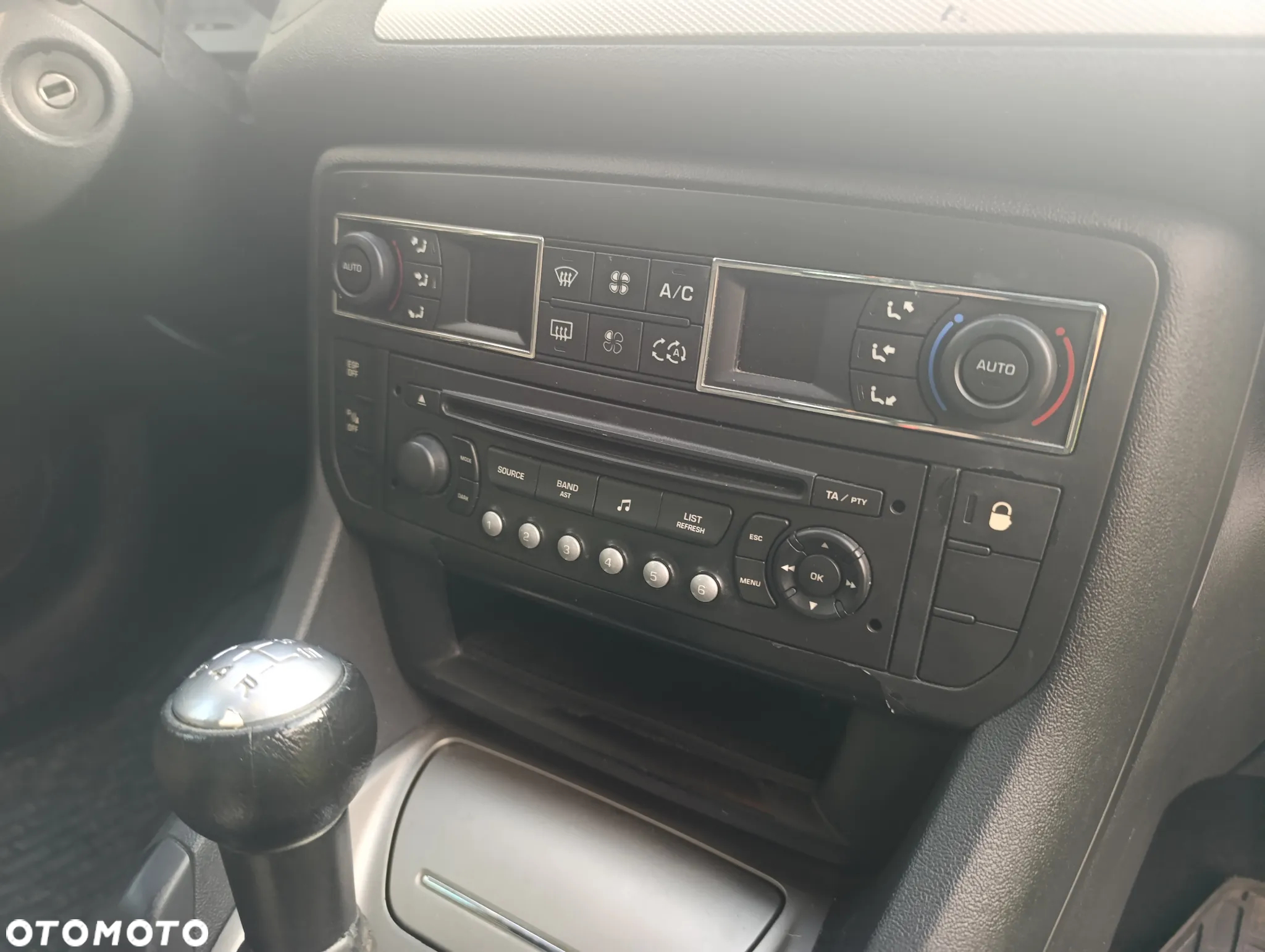 Citroën C5 Tourer HDi 110 FAP Style - 9