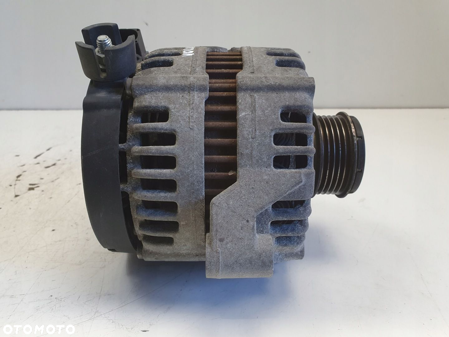 Volvo C30 2.4 D5 06-12r ALTERNATOR 0121615014 - 4