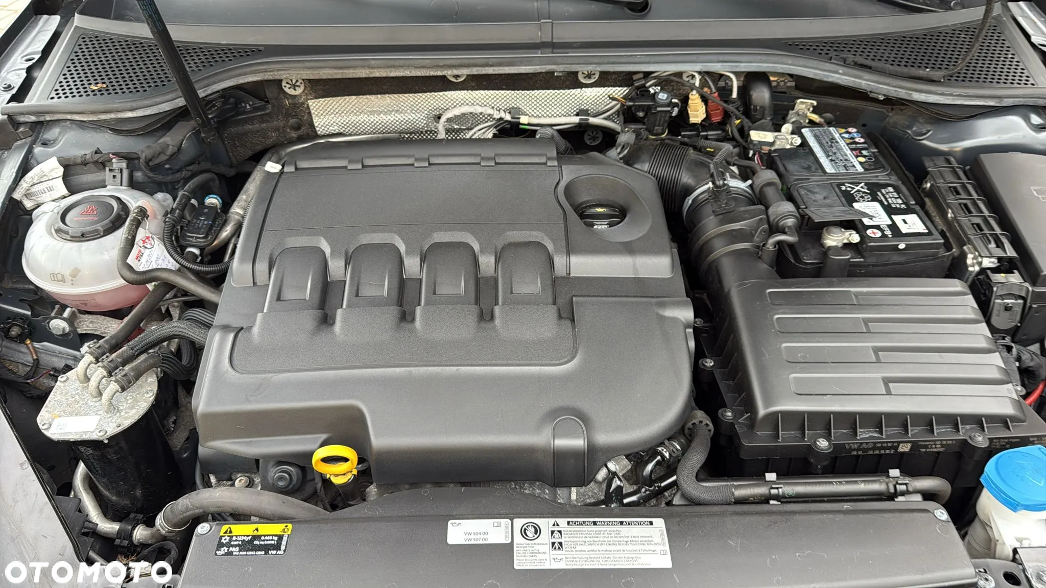Volkswagen Passat - 24