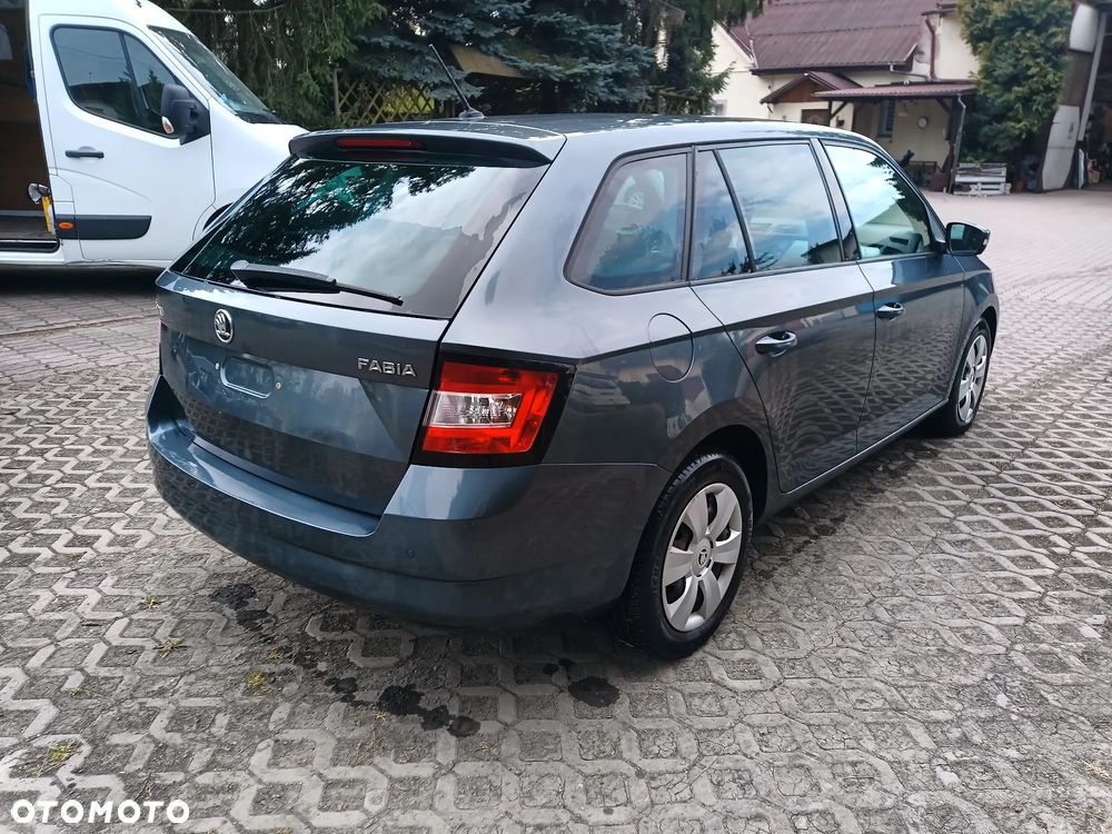 Skoda Fabia 1.4 TDI DSG Joy - 4