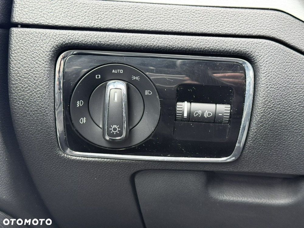Skoda Superb 1.6 TDI Business - 21