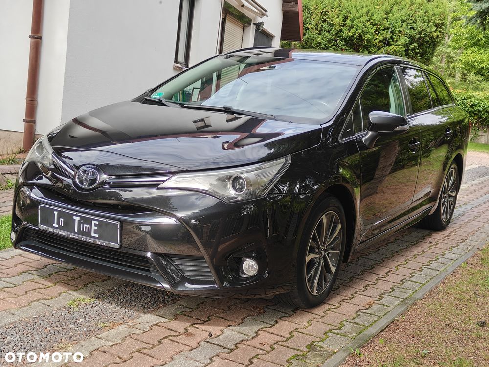 Toyota Avensis 2016 photo 4