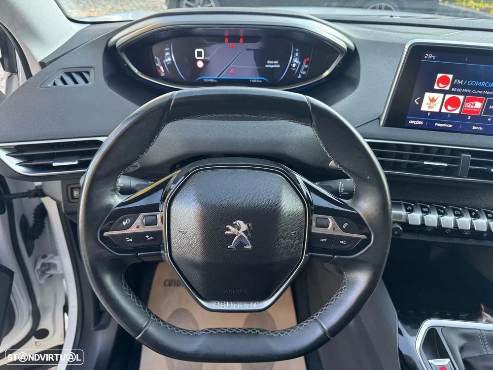 Peugeot 5008 1.6 BlueHDi Allure - 33