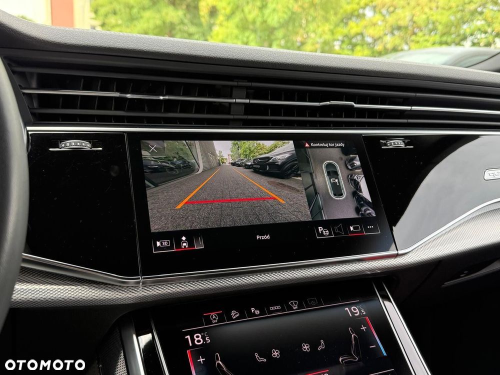 Audi Q8 - 36