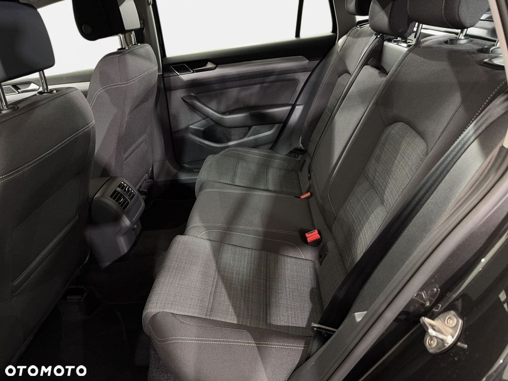 Volkswagen Passat Variant - 13