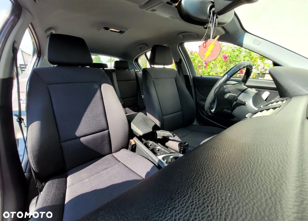 BMW Seria 1 116i - 16