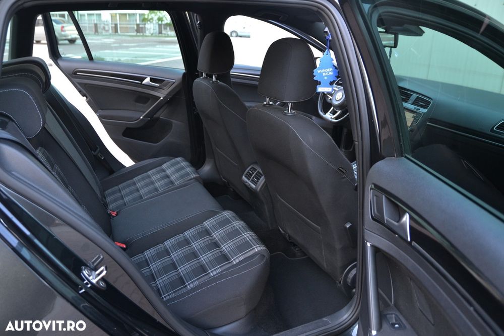 Volkswagen Golf 2.0 TDI DSG GTD - 20