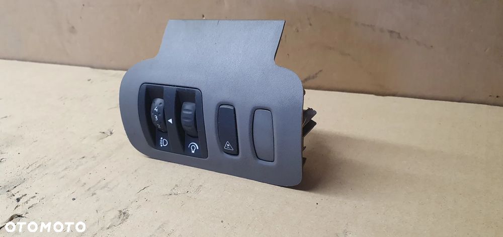Przełącznik regulacji świateł oświetlenia Renault Scenic II 8200140985 - 3