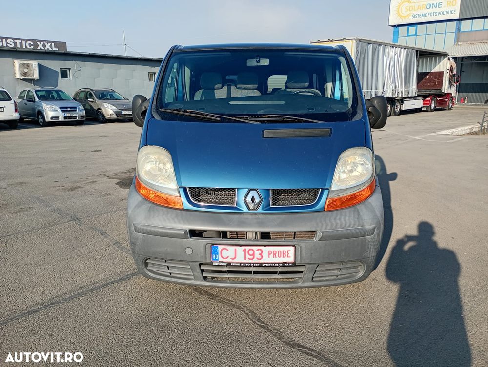 Renault Trafic 1.9 dCi Passenger Authentique - 6