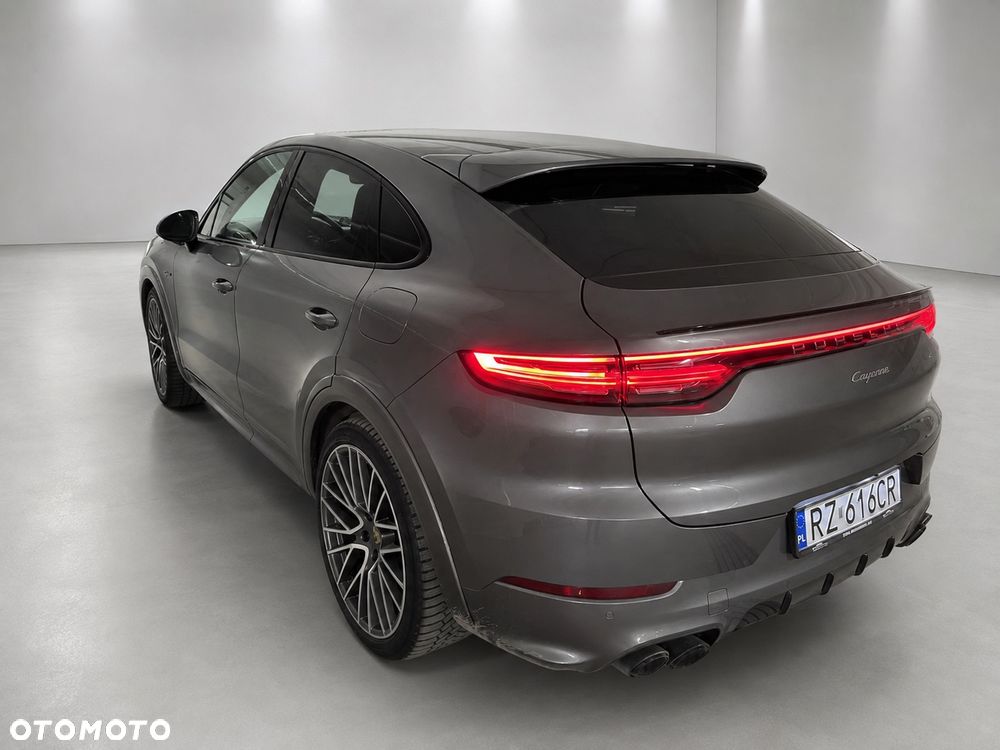 Porsche Cayenne Platinum Edition - 3