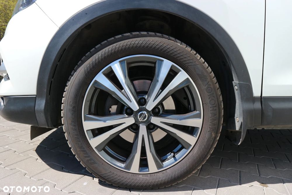 Nissan Qashqai 1.2 DIG-T N-Connecta Xtronic - 15