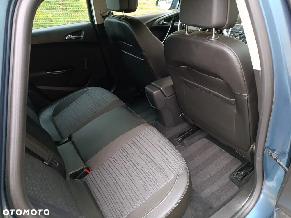 Opel Astra - 13
