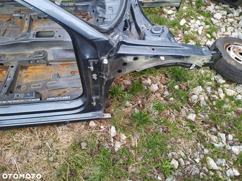 OCTAVIA IV LF7Y lub LA7W ćwiartka lewy / prawy przód - 2