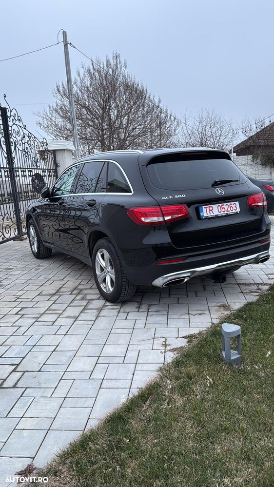 Mercedes-Benz GLC - 1