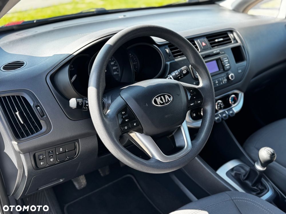 Kia Rio 1.2 Edition 7 - 10