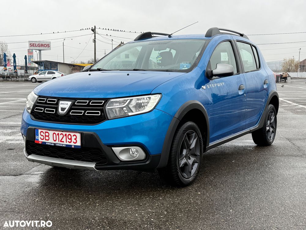 Dacia Sandero Stepway TCe 90 (S&S) Celebration - 1
