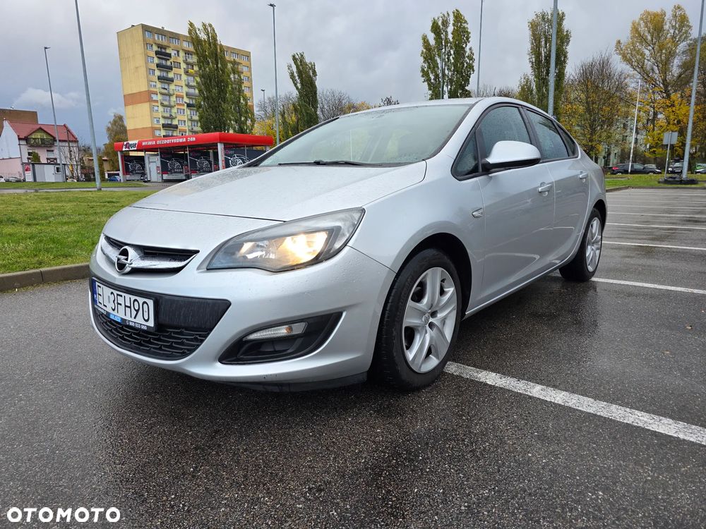 Opel Astra - 1