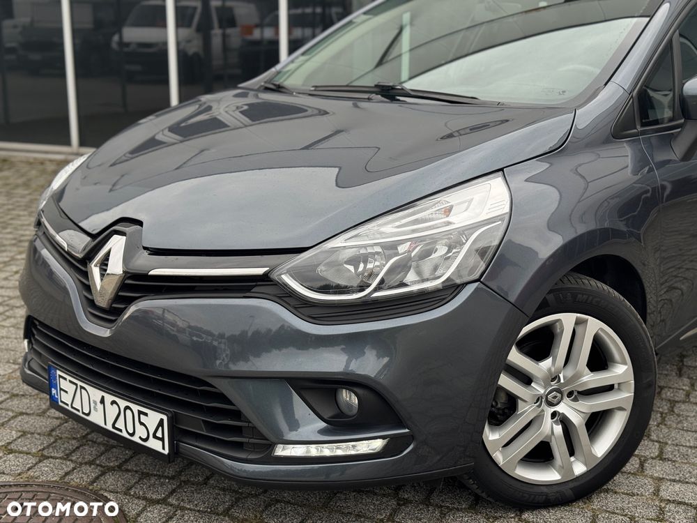 Renault Clio - 21