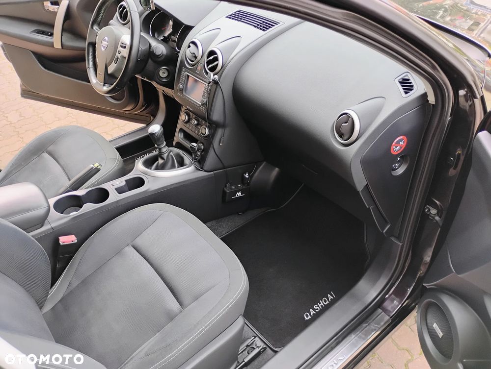 Nissan Qashqai - 11