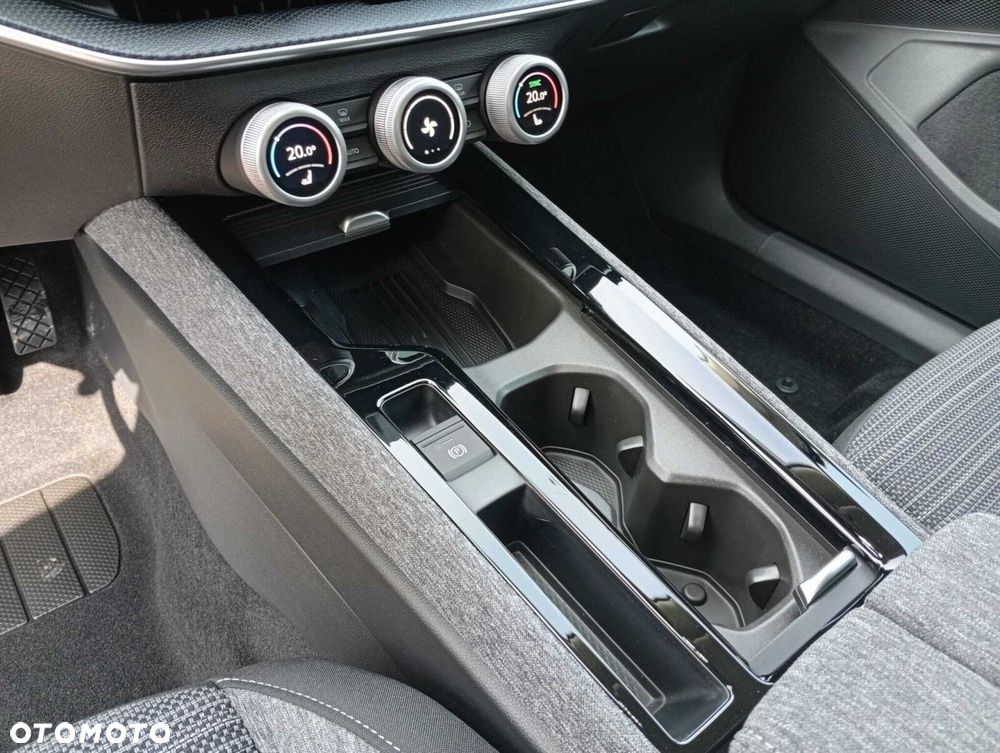 Skoda Superb 2.0 TDI SCR Edition 130 DSG - 14