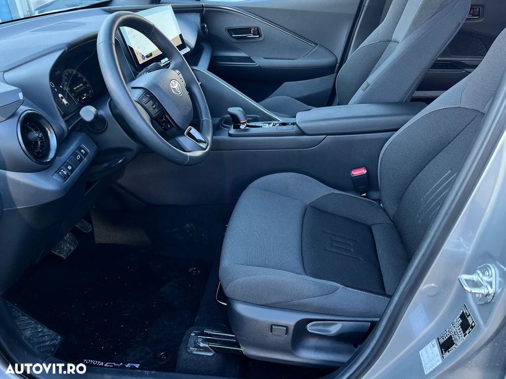 Toyota C-HR - 10