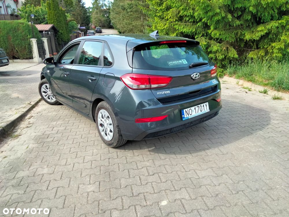 Hyundai i30 1.5 DPI Classic + - 6