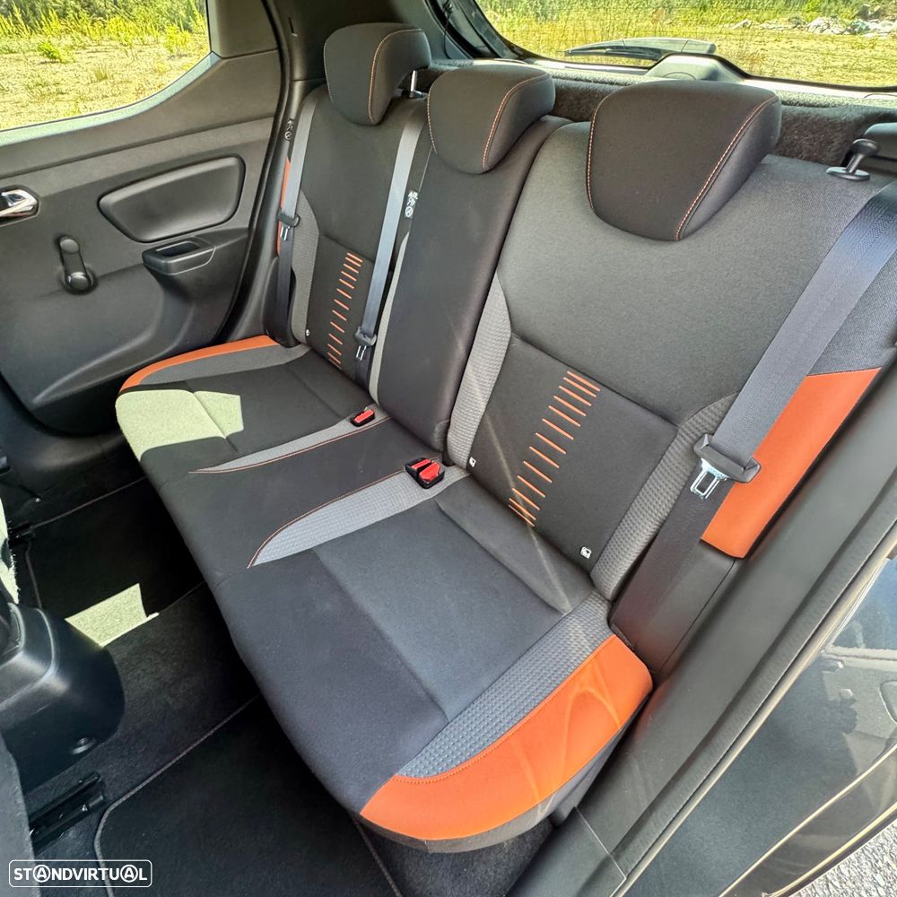 Nissan Micra 0.9 IG-T BOSE Limited Edition S/S - 17