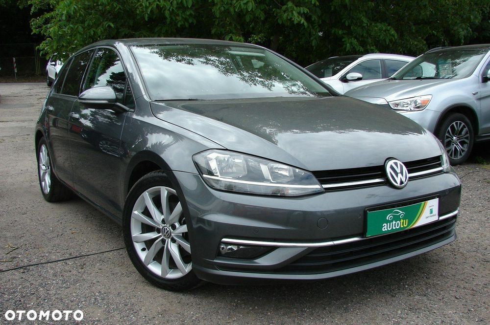 Volkswagen Golf - 2