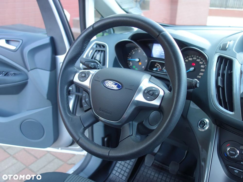 Ford Grand C-MAX 2.0 TDCi Titanium - 23