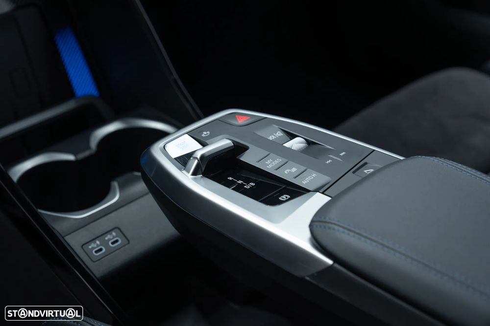 BMW iX2 eDrive20 Pack Desportivo M Pro - 20