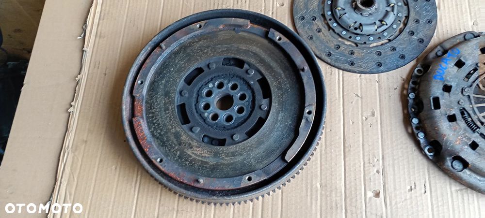 Sprzęgło dwumas koło dwumasowe tarcza docisk LUK Fiat Ducato III 3.0 CNG 55217867 - 1