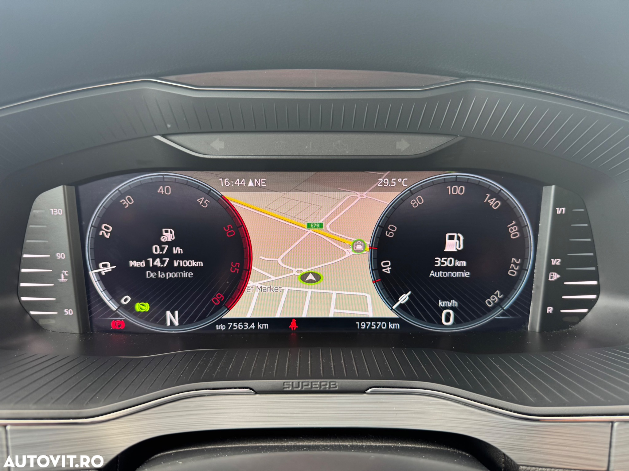 Skoda Superb 2.0 TDI DSG Style - 9