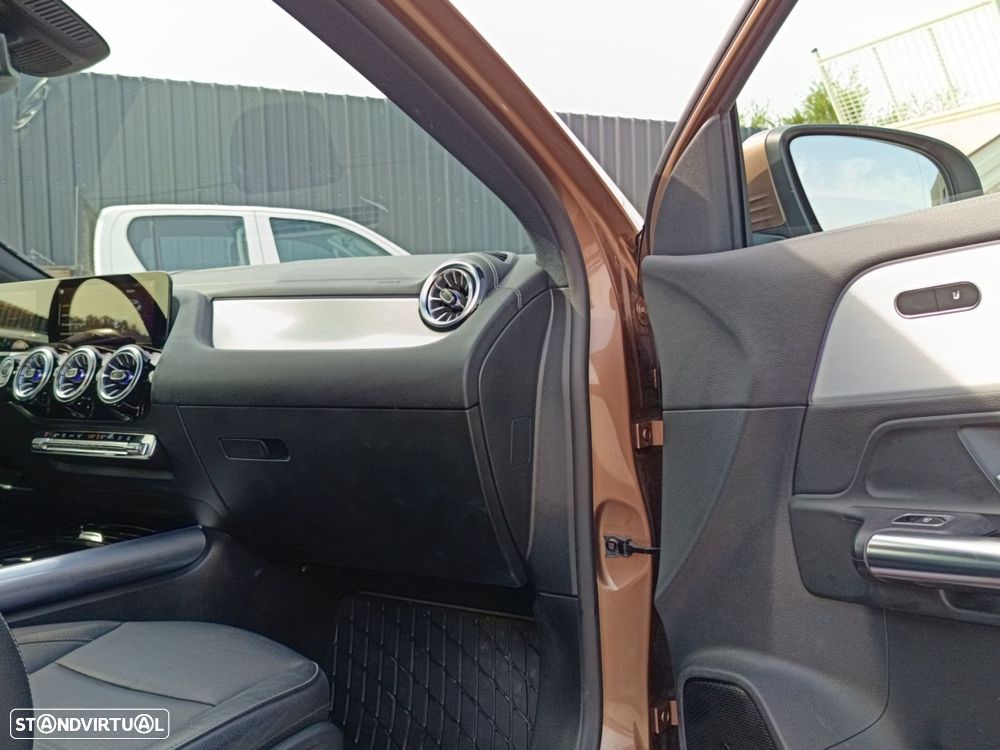 Mercedes-Benz GLA 250 e 8G-DCT AMG Line - 26