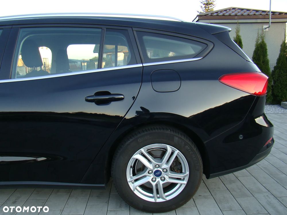 Ford Focus 2.0 TDCi Titanium ASS - 8