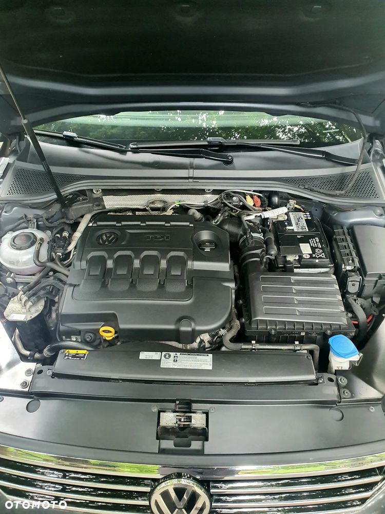 Volkswagen Passat - 24