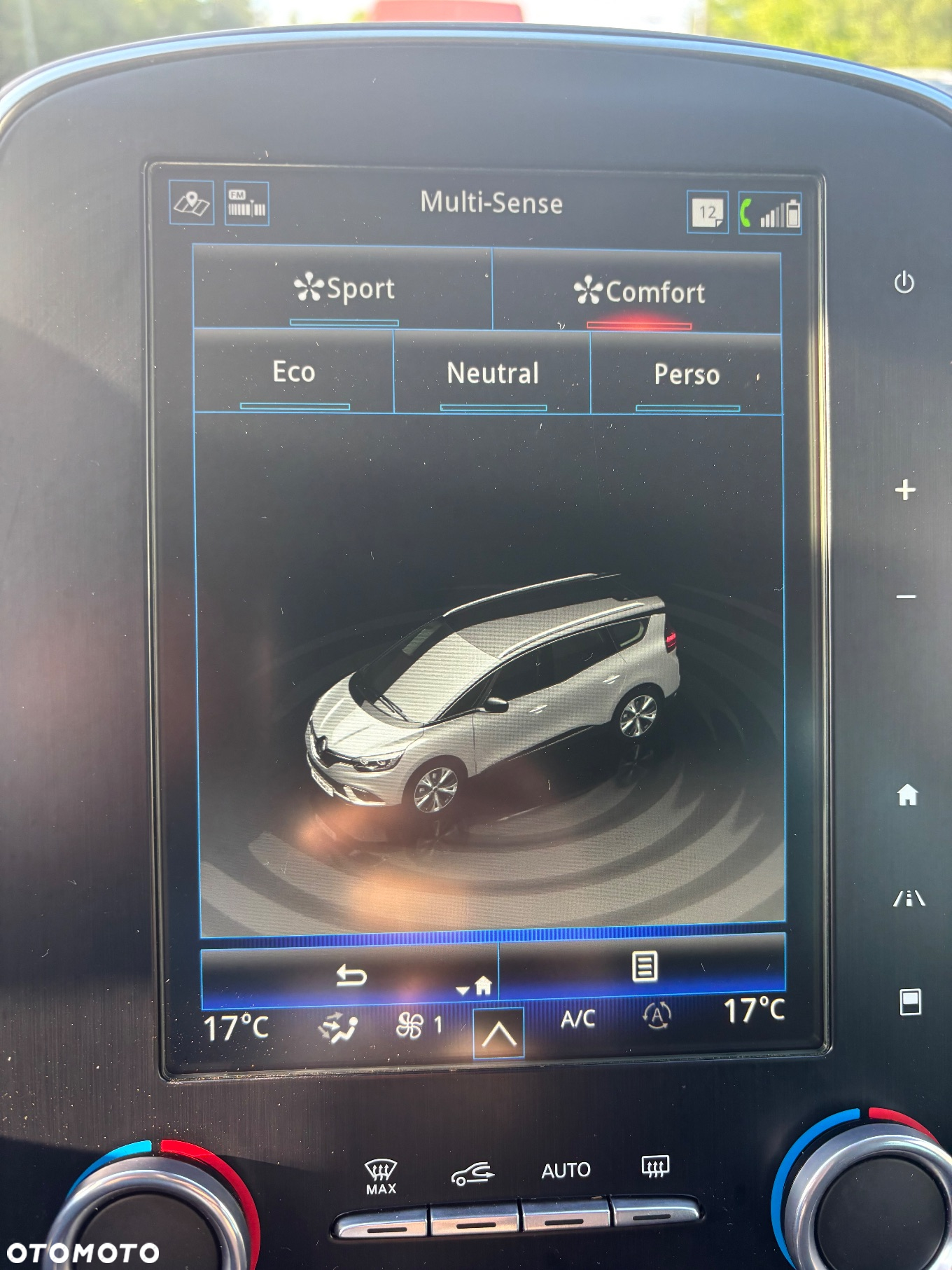 Renault Scenic - 26