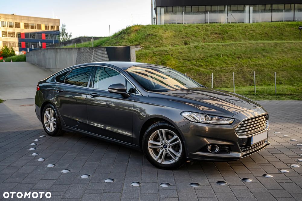 Ford Mondeo 2.0 TDCi Titanium PowerShift - 11