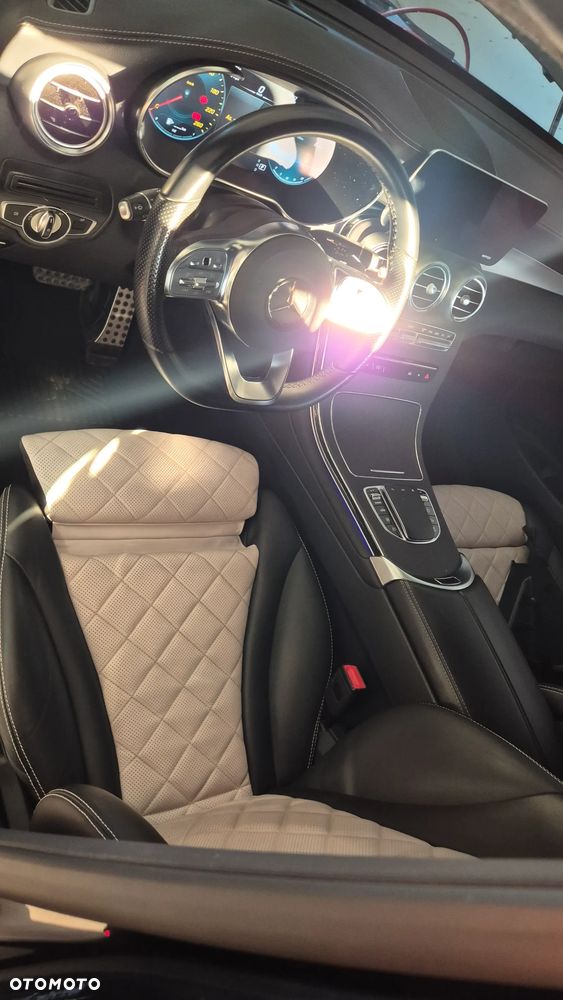 Mercedes-Benz GLC 300 d 4Matic 9G-TRONIC AMG Line - 34