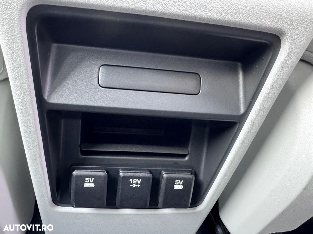 Land Rover Discovery Sport 2.0 l TD4 HSE Aut. - 14