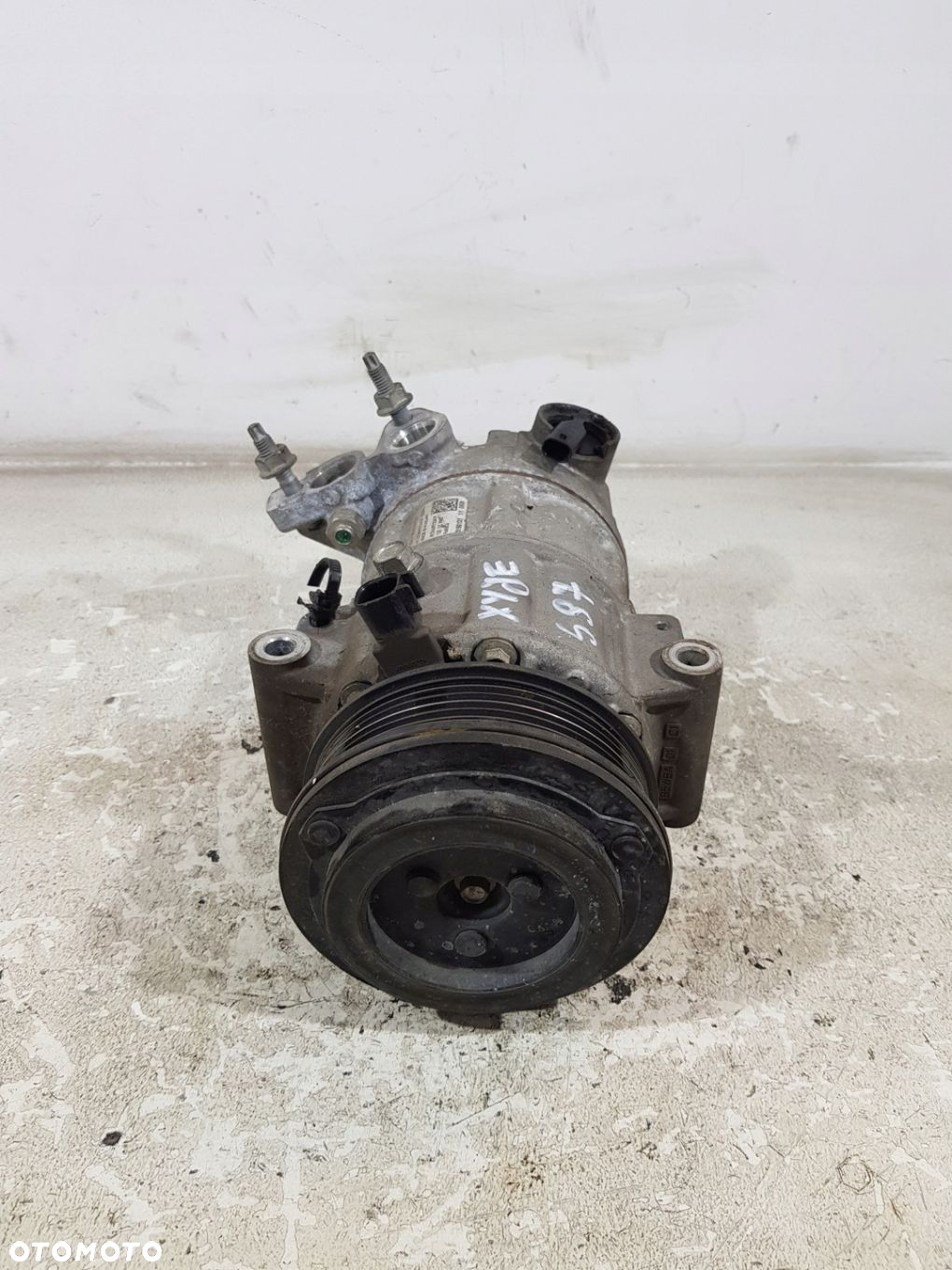SPRĘŻARKA KLIMATYZACJI H1BH-19D629-DA FORD FIESTA MK7 1.1B XYJE - 7