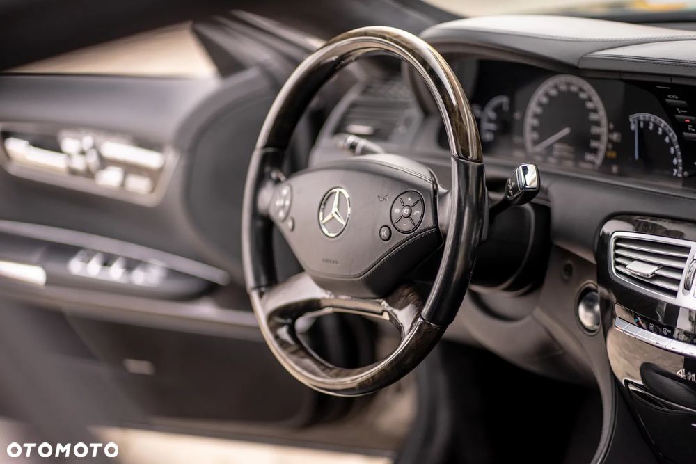 Mercedes-Benz CL - 13