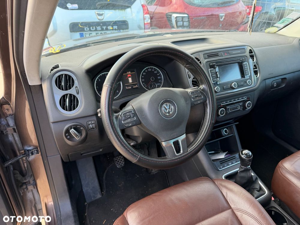 Volkswagen Tiguan 2.0 TDI DPF BlueMotion Technology Exclusive - 15